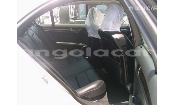 Comprar Importar Mercedes-Benz 190 Outro Carro em Import - Dubai em Bengo Province Comprar Importar Mercedes-Benz 190 Outro Carro em Import - Dubai em Bengo Province
