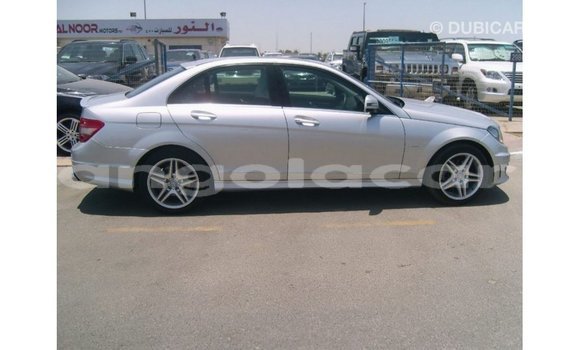 Comprar Importar Mercedes-Benz 190 Outro Carro em Import - Dubai em Bengo Province Comprar Importar Mercedes-Benz 190 Outro Carro em Import - Dubai em Bengo Province