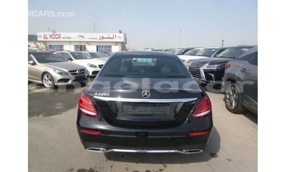 Acheter Import Voiture Mercedes-Benz 190 Noir à Import - Dubai, Province de Bengo Acheter Import Voiture Mercedes-Benz 190 Noir à Import - Dubai, Province de Bengo