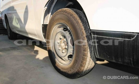Comprar Importar Nissan 350Z Branco Carro em Import - Dubai em Bengo Province Comprar Importar Nissan 350Z Branco Carro em Import - Dubai em Bengo Province
