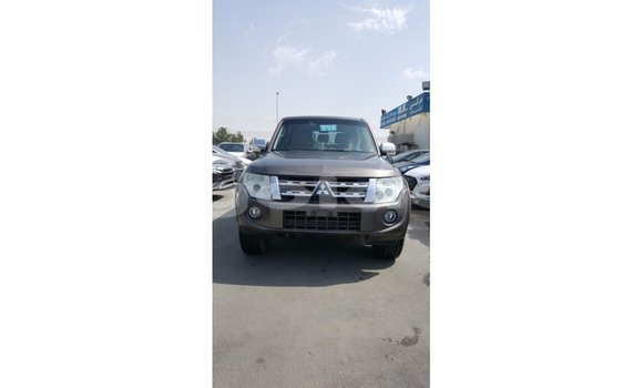 Buy Import Mitsubishi Pajero Brown Car in Import - Dubai in Bengo Province Buy Import Mitsubishi Pajero Brown Car in Import - Dubai in Bengo Province