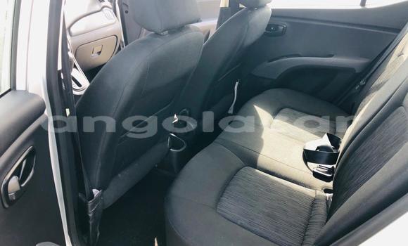Comprar Usado Hyundai i10 Prata Carro em Import - Dubai em Bengo Province Comprar Usado Hyundai i10 Prata Carro em Import - Dubai em Bengo Province