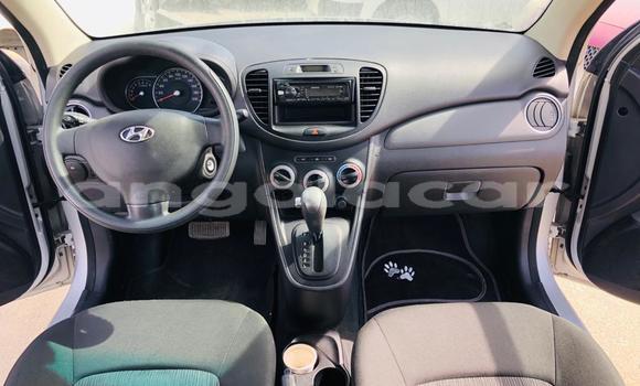 Comprar Usado Hyundai i10 Prata Carro em Import - Dubai em Bengo Province Comprar Usado Hyundai i10 Prata Carro em Import - Dubai em Bengo Province