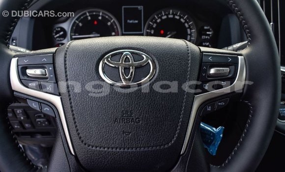 Comprar Importar Toyota Land Cruiser Branco Carro em Import - Dubai em Bengo Province Comprar Importar Toyota Land Cruiser Branco Carro em Import - Dubai em Bengo Province