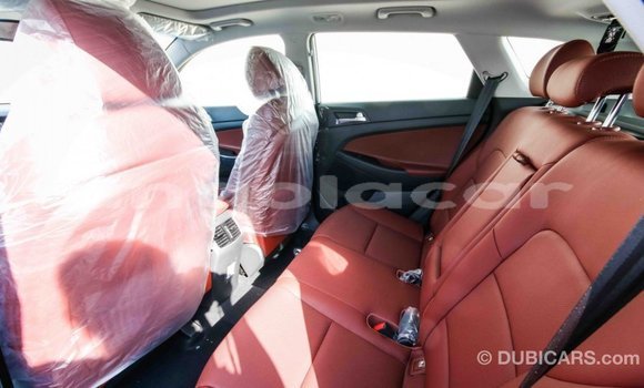 Comprar Importar Hyundai Tucson Branco Carro em Import - Dubai em Bengo Province Comprar Importar Hyundai Tucson Branco Carro em Import - Dubai em Bengo Province