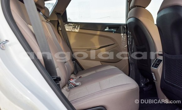 Comprar Importar Hyundai Tucson Branco Carro em Import - Dubai em Bengo Province Comprar Importar Hyundai Tucson Branco Carro em Import - Dubai em Bengo Province