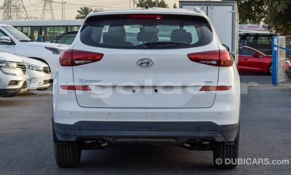Comprar Importar Hyundai Tucson Branco Carro em Import - Dubai em Bengo Province Comprar Importar Hyundai Tucson Branco Carro em Import - Dubai em Bengo Province