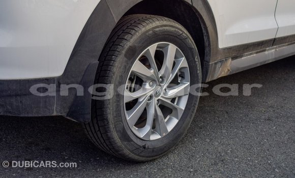 Comprar Importar Hyundai Tucson Branco Carro em Import - Dubai em Bengo Province Comprar Importar Hyundai Tucson Branco Carro em Import - Dubai em Bengo Province