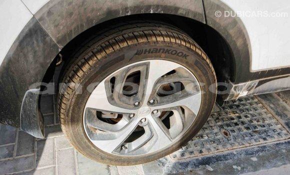 Comprar Importar Hyundai Tucson Branco Carro em Import - Dubai em Bengo Province Comprar Importar Hyundai Tucson Branco Carro em Import - Dubai em Bengo Province