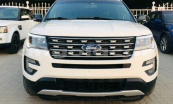 Acheter Occasion Voiture Ford Explorer Blanc à Luanda, Province de Luanda Acheter Occasion Voiture Ford Explorer Blanc à Luanda, Province de Luanda