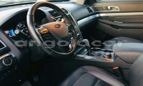 Acheter Occasion Voiture Ford Explorer Blanc à Luanda, Province de Luanda Acheter Occasion Voiture Ford Explorer Blanc à Luanda, Province de Luanda