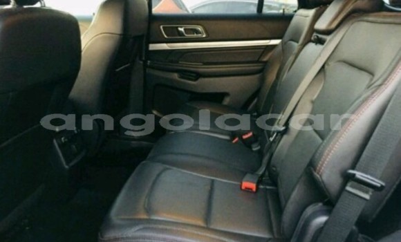 Acheter Occasion Voiture Ford Explorer Blanc à Luanda, Province de Luanda Acheter Occasion Voiture Ford Explorer Blanc à Luanda, Province de Luanda