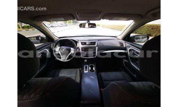 Acheter Import Voiture Nissan Altima Noir à Import - Dubai, Province de Bengo Acheter Import Voiture Nissan Altima Noir à Import - Dubai, Province de Bengo