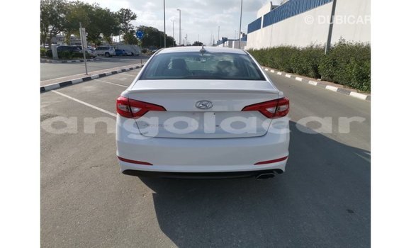 Acheter Import Voiture Hyundai Sonata Blanc à Import - Dubai, Province de Bengo Acheter Import Voiture Hyundai Sonata Blanc à Import - Dubai, Province de Bengo