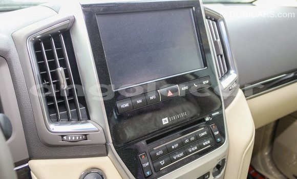 Acheter Import Voiture Toyota Land Cruiser Noir à Import - Dubai, Province de Bengo Acheter Import Voiture Toyota Land Cruiser Noir à Import - Dubai, Province de Bengo