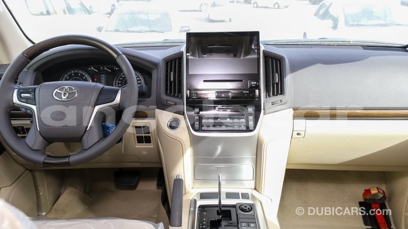 Big with watermark toyota land cruiser bengo province import dubai 7237