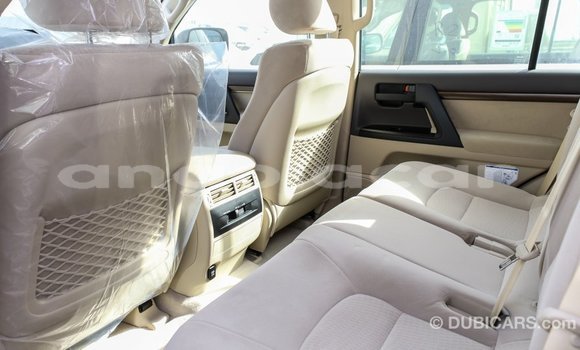 Comprar Importar Toyota Land Cruiser Branco Carro em Import - Dubai em Bengo Province Comprar Importar Toyota Land Cruiser Branco Carro em Import - Dubai em Bengo Province