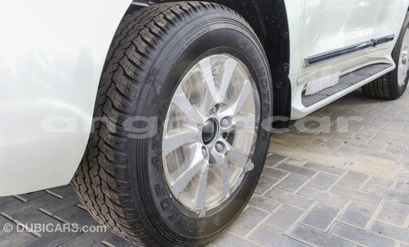 Comprar Importar Toyota Land Cruiser Branco Carro em Import - Dubai em Bengo Province Comprar Importar Toyota Land Cruiser Branco Carro em Import - Dubai em Bengo Province
