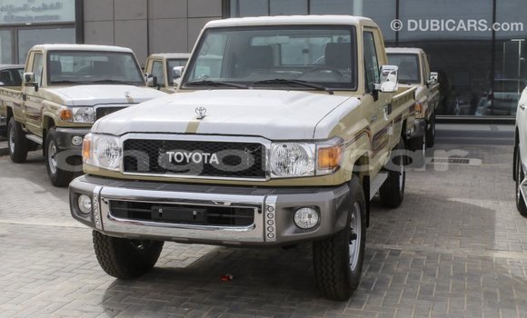 Comprar Importar Toyota Land Cruiser Bege Carro em Import - Dubai em Bengo Province Comprar Importar Toyota Land Cruiser Bege Carro em Import - Dubai em Bengo Province