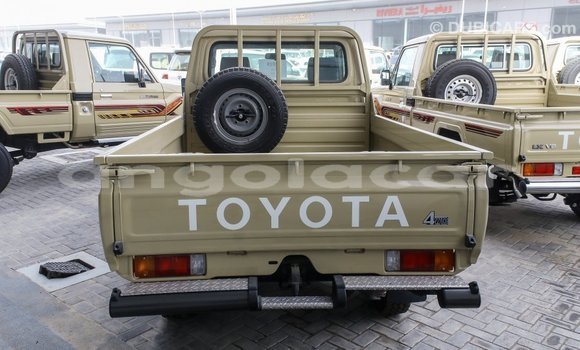 Acheter Import Voiture Toyota Land Cruiser Beige à Import - Dubai, Province de Bengo Acheter Import Voiture Toyota Land Cruiser Beige à Import - Dubai, Province de Bengo