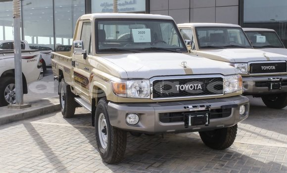 Acheter Import Voiture Toyota Land Cruiser Beige à Import - Dubai, Province de Bengo Acheter Import Voiture Toyota Land Cruiser Beige à Import - Dubai, Province de Bengo