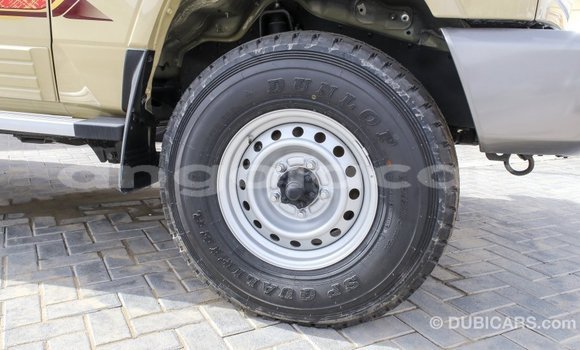 Acheter Import Voiture Toyota Land Cruiser Beige à Import - Dubai, Province de Bengo Acheter Import Voiture Toyota Land Cruiser Beige à Import - Dubai, Province de Bengo