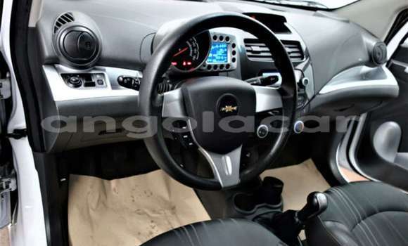 Acheter Neuf Voiture Chevrolet spark Blanc à Luanda, Province de Luanda Acheter Neuf Voiture Chevrolet spark Blanc à Luanda, Province de Luanda