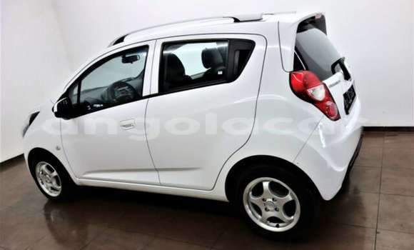 Acheter Neuf Voiture Chevrolet spark Blanc à Luanda, Province de Luanda Acheter Neuf Voiture Chevrolet spark Blanc à Luanda, Province de Luanda