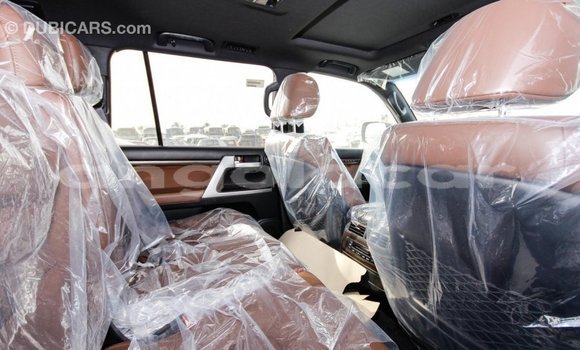 Comprar Importar Toyota Land Cruiser Preto Carro em Import - Dubai em Bengo Province Comprar Importar Toyota Land Cruiser Preto Carro em Import - Dubai em Bengo Province