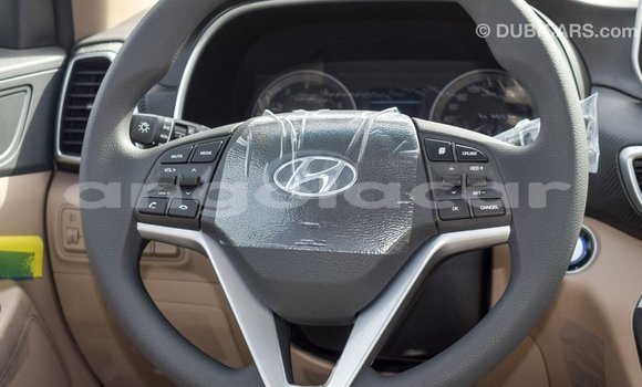 Buy Import Hyundai Tucson White Car in Import - Dubai in Bengo Province Buy Import Hyundai Tucson White Car in Import - Dubai in Bengo Province