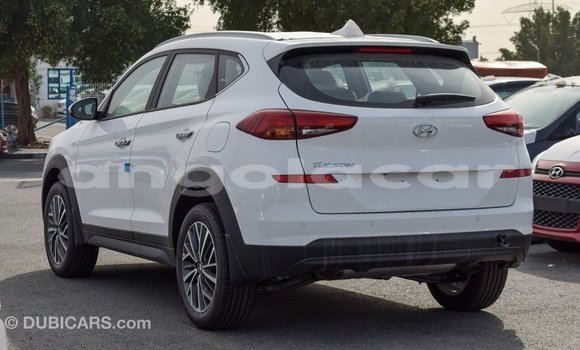 Buy Import Hyundai Tucson White Car in Import - Dubai in Bengo Province Buy Import Hyundai Tucson White Car in Import - Dubai in Bengo Province
