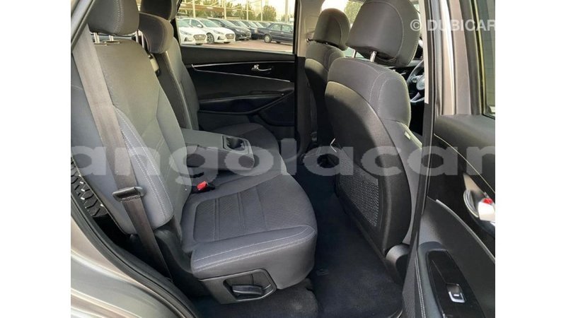 Big with watermark kia sorento bengo province import dubai 7253