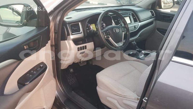 Big with watermark toyota highlander bengo province import dubai 7256