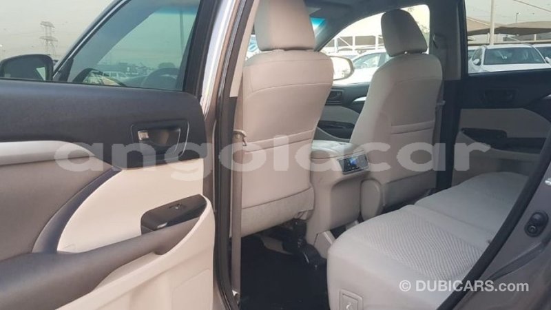 Big with watermark toyota highlander bengo province import dubai 7256