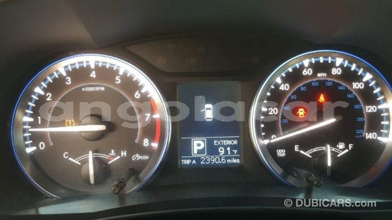 Big with watermark toyota highlander bengo province import dubai 7256