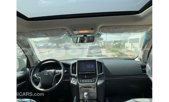 Buy Import Toyota Land Cruiser Black Car in Import - Dubai in Bengo Province Buy Import Toyota Land Cruiser Black Car in Import - Dubai in Bengo Province