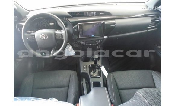 Comprar Importar Toyota Hilux Branco Carro em Import - Dubai em Bengo Province Comprar Importar Toyota Hilux Branco Carro em Import - Dubai em Bengo Province