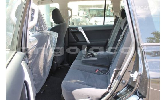 Buy Import Toyota Hilux Black Car in Import - Dubai in Bengo Province Buy Import Toyota Hilux Black Car in Import - Dubai in Bengo Province