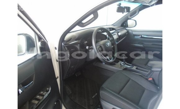 Comprar Importar Toyota Hilux Branco Carro em Import - Dubai em Bengo Province Comprar Importar Toyota Hilux Branco Carro em Import - Dubai em Bengo Province