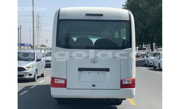 Comprar Importar Toyota Coaster Branco Carro em Import - Dubai em Bengo Province Comprar Importar Toyota Coaster Branco Carro em Import - Dubai em Bengo Province