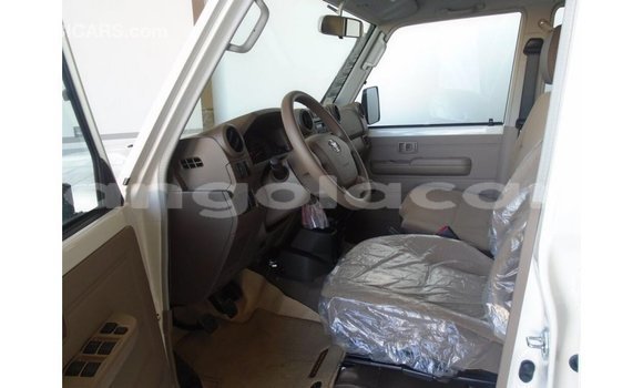 Buy Import Toyota Land Cruiser White Car in Import - Dubai in Bengo Province Buy Import Toyota Land Cruiser White Car in Import - Dubai in Bengo Province