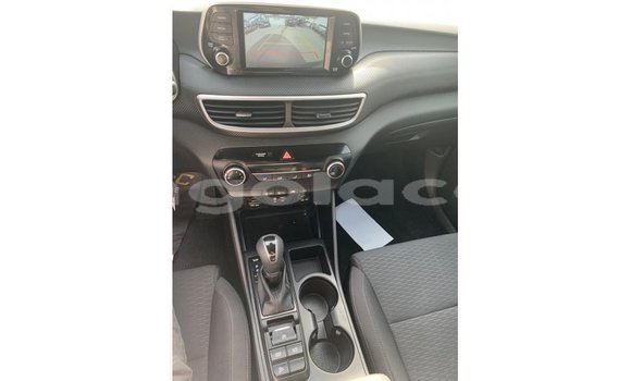 Buy Import Hyundai Tucson Black Car in Import - Dubai in Bengo Province Buy Import Hyundai Tucson Black Car in Import - Dubai in Bengo Province