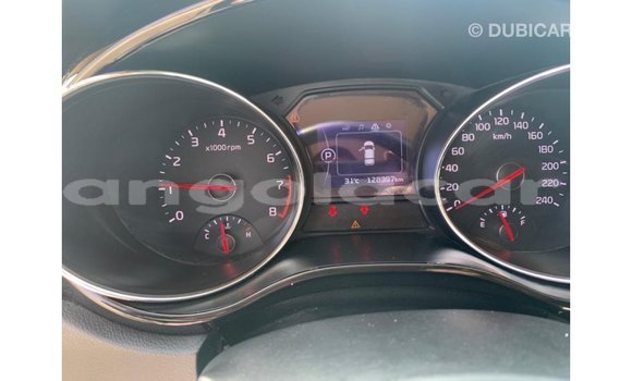 Buy Import Kia Carnival White Car in Import - Dubai in Bengo Province Buy Import Kia Carnival White Car in Import - Dubai in Bengo Province