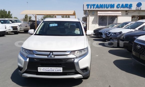 Buy Import Mitsubishi Outlander White Car in Import - Dubai in Bengo Province Buy Import Mitsubishi Outlander White Car in Import - Dubai in Bengo Province