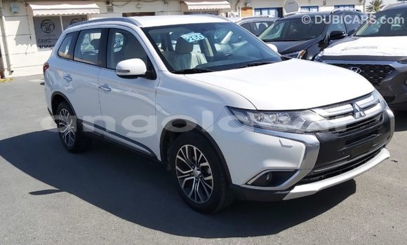 Buy Import Mitsubishi Outlander White Car in Import - Dubai in Bengo Province Buy Import Mitsubishi Outlander White Car in Import - Dubai in Bengo Province