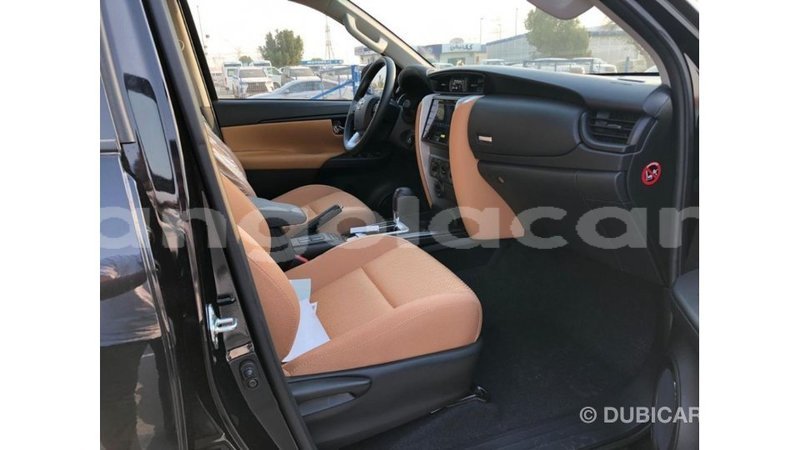 Big with watermark toyota fortuner bengo province import dubai 7303