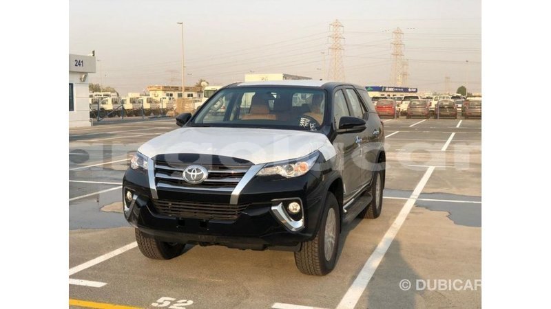 Big with watermark toyota fortuner bengo province import dubai 7303