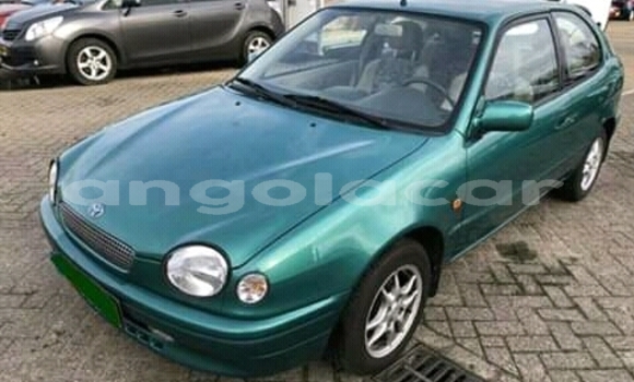 Buy Used Toyota Corolla Green Car in Luanda in Luanda Province Buy Used Toyota Corolla Green Car in Luanda in Luanda Province