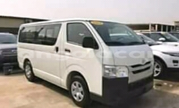 Buy New Toyota Hiace White Car in Luanda in Luanda Province Buy New Toyota Hiace White Car in Luanda in Luanda Province