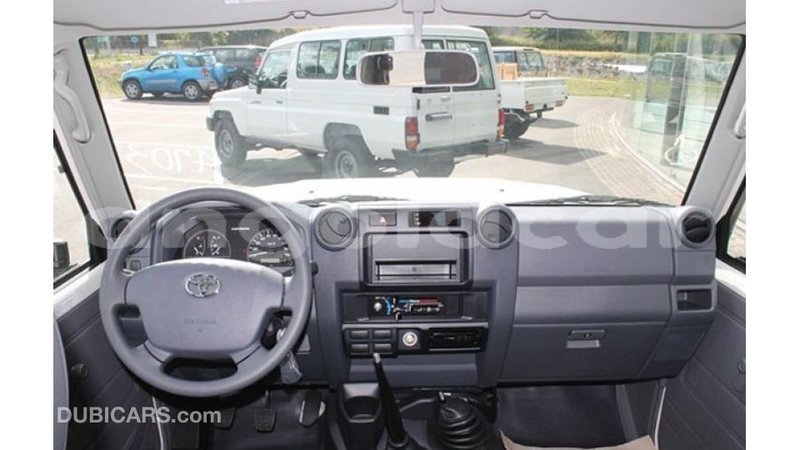 Big with watermark toyota land cruiser bengo province import dubai 7347